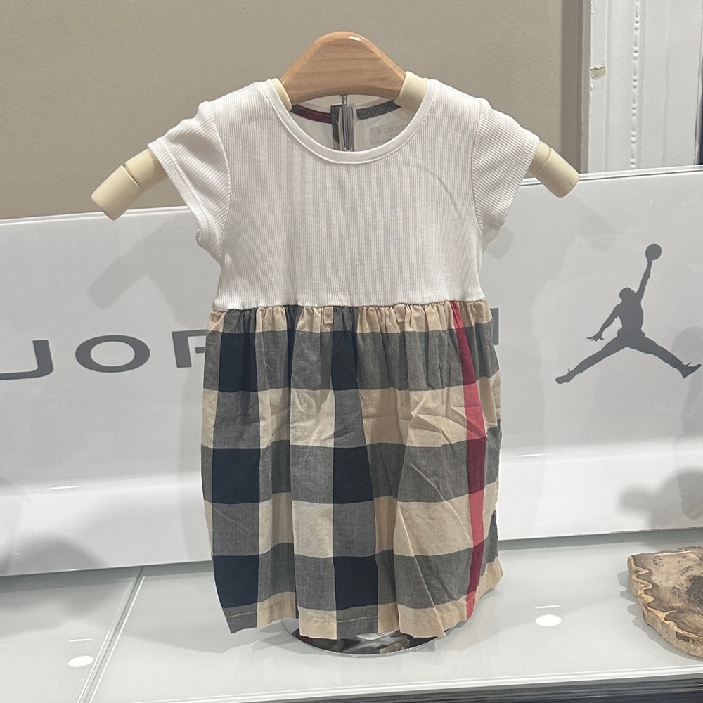 Burberry baby dress!💕💋❤️